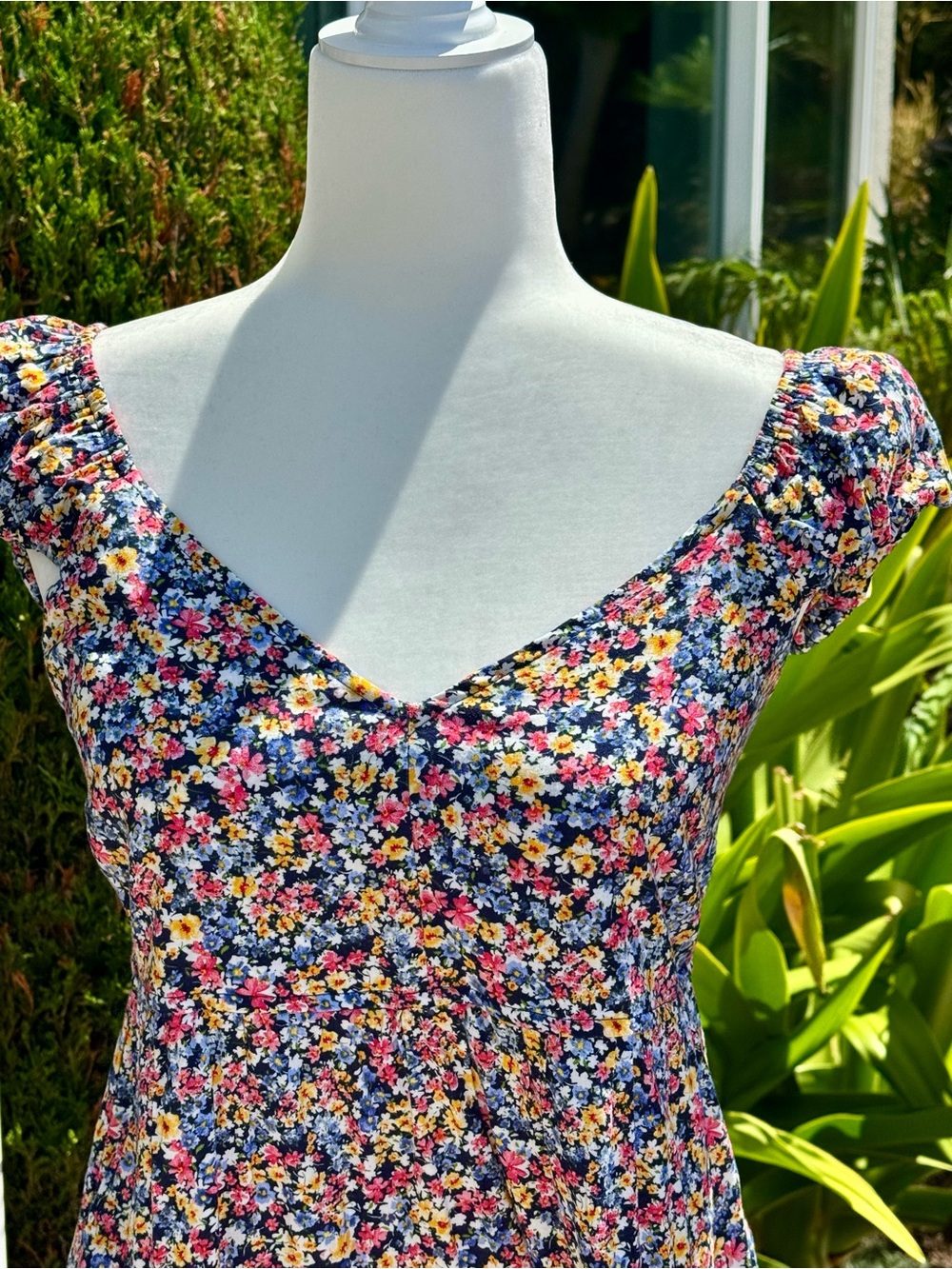 Old Navy Navy Floral Smocked Sundress